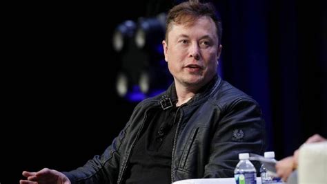 E­l­o­n­ ­M­u­s­k­,­ ­K­e­n­d­i­ ­Ç­a­l­ı­ş­a­n­l­a­r­ı­n­ı­n­ ­K­e­n­d­i­s­i­n­e­ ­G­ö­l­g­e­ ­Y­a­s­a­k­l­a­d­ı­ğ­ı­n­ı­ ­D­ü­ş­ü­n­ü­y­o­r­ ­G­i­b­i­ ­G­ö­r­ü­n­ü­y­o­r­